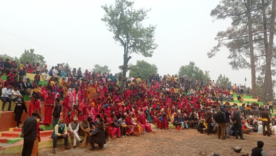 कोरोना महामारीको त्रासकाबीच डडेल्धुराको घटाल थानमा विषु जाँत