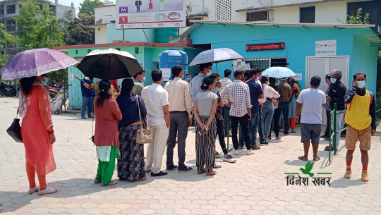 सुदूरपश्चिममा कोभिड परीक्षण गराउनेको संख्या बढ्यो, बढेन प्रयोगशालामा जनशक्ति