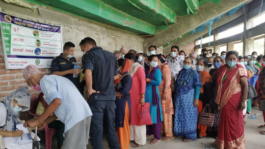 सुदूरपश्चिममा ५६ प्रतिशत नागरिकले अझै पाएनन् कोरोनाविरुद्धको खोप