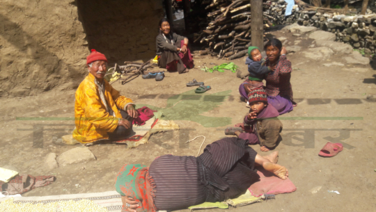 स्वास्थ्य सेवाबाट बिमुख दुर्गमका गाउँ