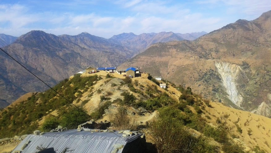 बझाङका क्वारेन्टिनमा बसिरहेकाहरु भन्छन् – १६ दिनसम्म रिपोर्ट आएन अब घर जान्छौं