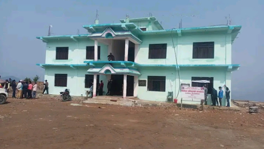 बैतडीको एक पालिकाले गर्भवती महिलाको यातायात खर्च व्यहोर्ने