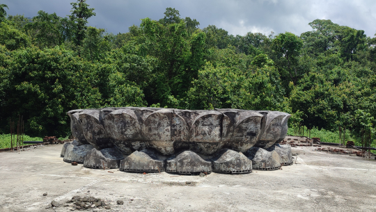 कञ्चनपुरमा बजेट अभावले नेपाल आमाको मूर्ति निर्माण अलपत्र