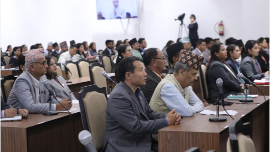 सदनमा सत्तापक्ष र प्रतिपक्षको एकै स्वर: वैचारिक विविधतालाई थाँती राखेर राष्ट्रियताको पक्षमा एक हौँ