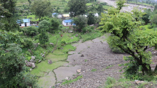 बाजुरामा सडक निर्माणका नाममा जथाभाबी डोजरको प्रयोग, बाढीपहिरोको उच्च जोखिम