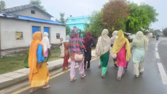 धनगढीमा भारतबाट माग्न आएकाहरूकाे बिगबिगी 