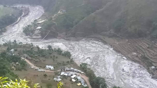 अछामको कैलाश खोलामा बगेर पुरुष बेपत्ता