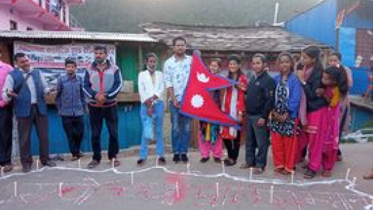 बैतडीमा सर्वोच्चको फैसलाको स्वागत, दीप प्रज्वलन