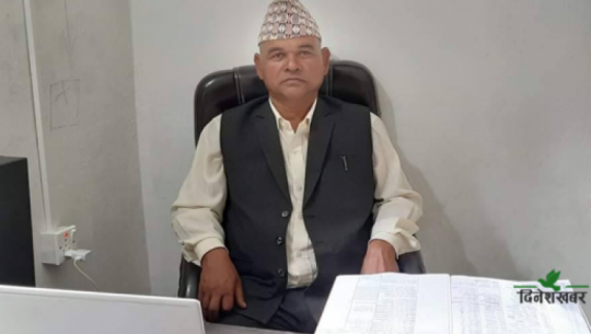 बैतडीको सिगासका अध्यक्ष धामीविरुद्ध प्रहरीमा उजुरी