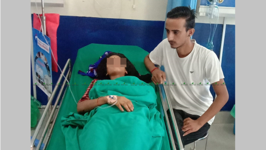 बैतडीमा घर पुर्‍याइदिन्छु भन्दै मोटरसाइकलमा लिफ्ट दिएका युवकले अन्तै लग्न खोजेपछि...