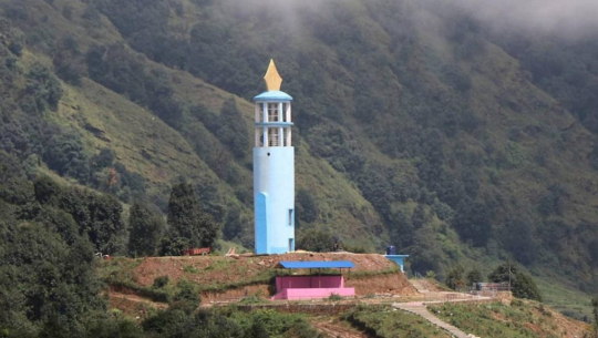 बगरे भञ्ज्याङमा पर्यटकको लर्को