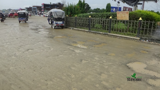 अझै सुधार भएन अत्तरिया चोकको अवस्था