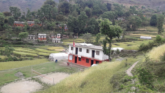 गाउँपालिका खाली गरेर बझाङका ४० जनप्रतिनिधि र कर्मचारी मुस्ताङ ‘टुर’ मा 