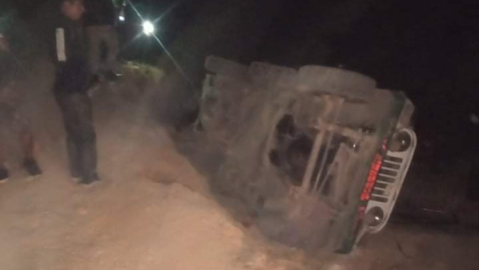 बैतडीमा जन्ती बोकेको जीप पल्टियो