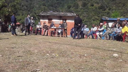 प्रधानमन्त्रीद्वारा बाढीपहिरोले बैतडीमा पुर्‍याएको क्षतिबारे जानकारी