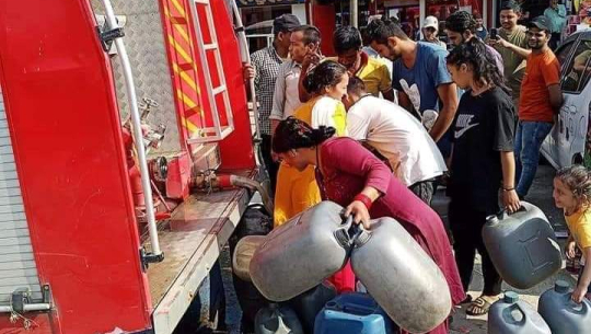 डोटीको पिपल्लामा खानेपानीको हाहाकार, दमकलद्वारा पानी वितरण