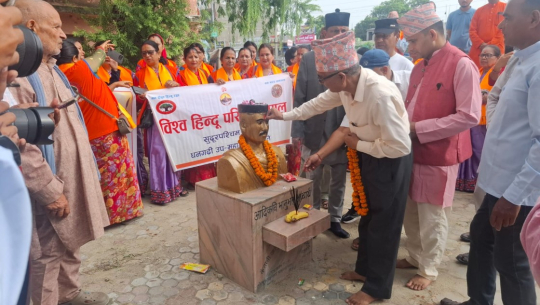 धनगढीमा प्रभातफेरीसहित २१३औँ भानु जयन्ती मनाइयो
