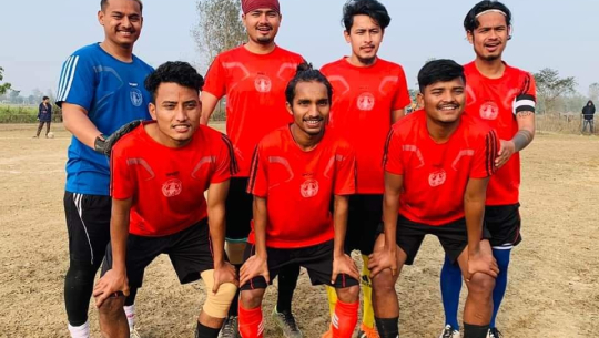 धनगढीमा भएको फुटबल प्रतियोगिताको उपाधी टिम चण्डेश्वरीलाई