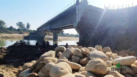 धनगढी–राजघाट जोड्ने पुल ८ वर्षसम्म अधुरै