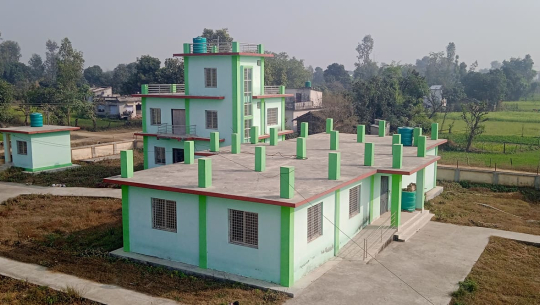 धनगढीमा ५ करोडमा बनाइएको ज्येष्ठ नागरिक भवन उपयोगविहीन, खण्डहर बन्ने चिन्ता