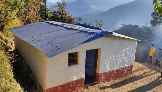 सामाजिक अभियन्ता नाथद्वारा विपन्न दलित परिवारलाई घर हस्तान्तरण