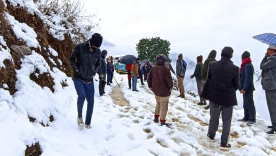 बझाङमा हिँउमा चिप्लिएर ट्याक्टर दुर्घटना, सहचालकको मृत्यु