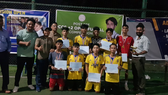 धनगढीमा क्रिसेन्ट सिटी प्लस टु स्कुलको फुटसल प्रतियोगिताको उपाधि योङ्ग ब्वाइजलाई
