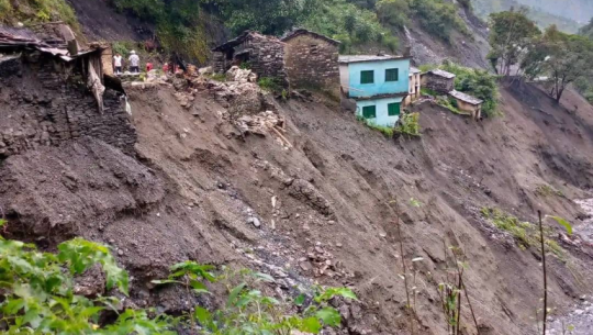 बाढीपहिरोमा आफन्त गुमाएका परिवारले अझै पाएनन् राहत