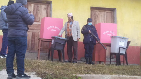 अछामबाट भीम रावलले गरे मतदान 
