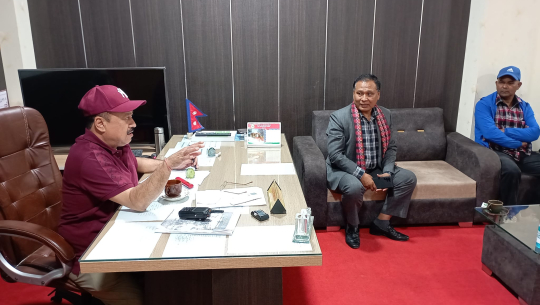 धनगढीमा कुलमान घिसिङ, उपमहानगरको विद्युत समस्या हल गर्न छलफल
