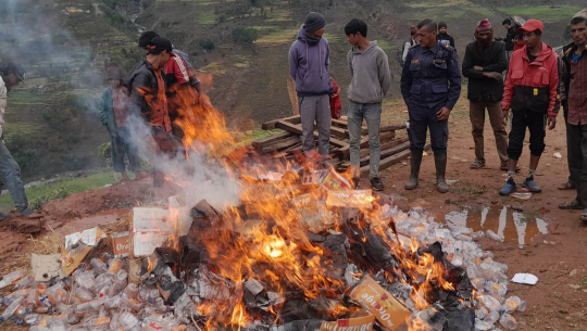 अछाममा अवैध मदिरा नष्ट