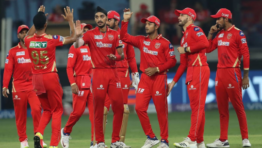 आईपीएल: लखनउ २ विकेटले पराजित