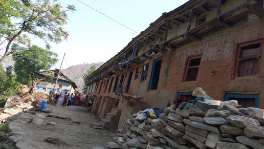 बझाङको बिस्खेतका १८ मुक्तहलिया परिवारलाई बस्नै समस्या