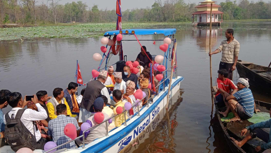 कैलालीको बेहडाबाबा तालमा मोटरबोट सञ्चालन