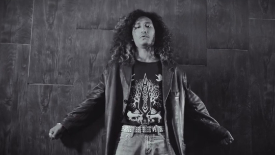 धनगढीका रक गायक चेतनको ‘हाम्रो बारेमा’ बोलको गीत सार्वजनिक  (भिडियो सहित)