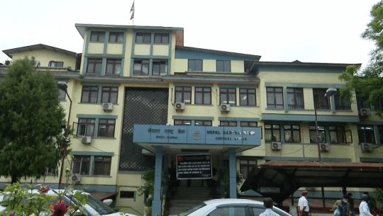 अब एक सयभन्दा माथिका भारतीय नोटको कारोबारमा प्रतिबन्ध