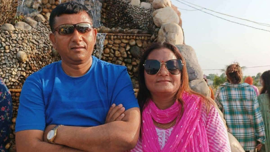 रसुवाका बाढीपीडितका लागि पुष्पाञ्जली फेन्सी स्टोरद्वारा १ लाख नगद र राहत सामग्री सहयोग