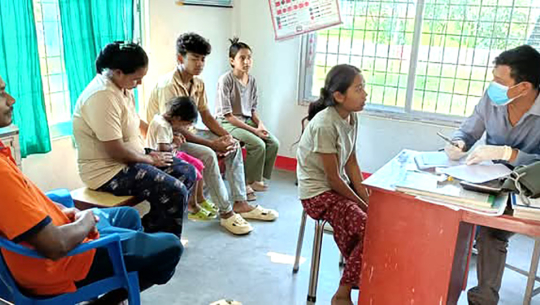 पूर्णागिरीबाट फर्केका कैलालीका एकै गाउँका ४० तीर्थयात्री बिरामी