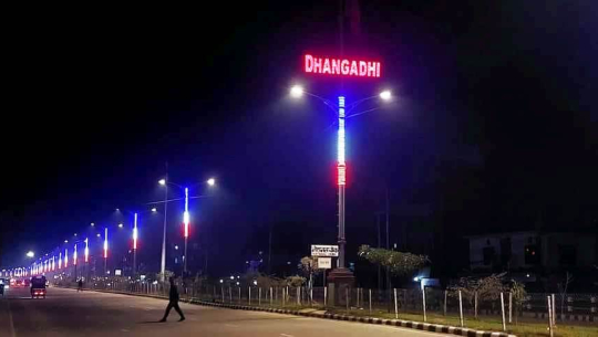 धनगढीको ६ लेन सडकमा तीन किलोमिटर नाली निर्माण गर्न ठेक्का हुँदै