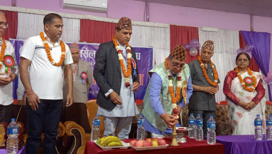 धनगढी होलसेल व्यवसायीको साधारण सभामा ४१ जनाद्वारा रक्तदान 