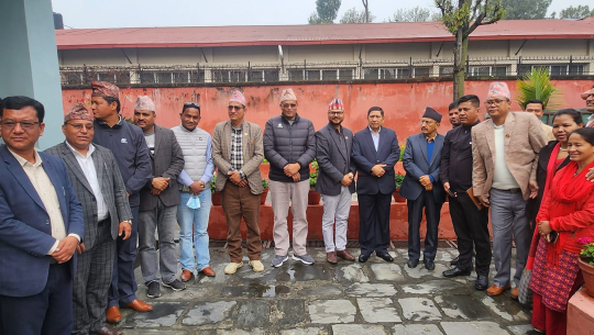 कञ्चनपुरका विपिनको रिहाइको माग गर्दै परराष्ट्रमन्त्रीलाई ज्ञापन पत्र