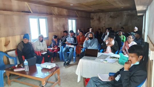 डोटीमा नेचर गाईड सम्बन्धि सात दिने आरभुत तालिम सुरु