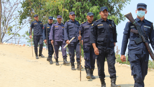 अछामका वस्तीवस्तीमा प्रहरी गस्ती टोली