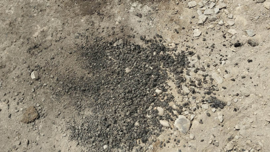 कैलालीको गौरीगंगामा कालोपत्र गरेको एक महिनामै सडक भत्कियो