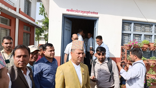 सुदूरपश्चिममा मन्त्री बन्ने होडबाजीले मन्त्री मण्डल विस्तारमा अन्योल