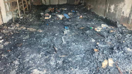 अत्तरियाको प्रेरणा सपिङ सेन्टरमा आगलागीबाट ४७ लाख बढीको क्षति
