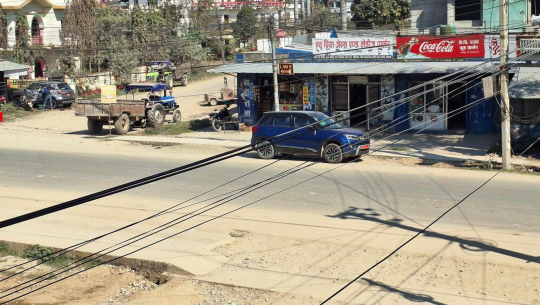 धनगढीमा एक महिलालाई लछारेर ट्रक गायब