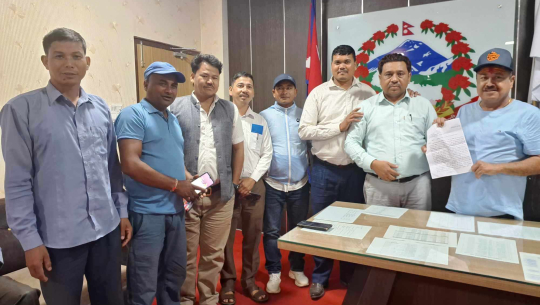 धनगढीमा नगर प्रमुखसहितको आकस्मिक बैठकमा मदिरा सेवन गरेर लफडा