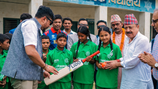 धनगढीमा मन्त्री श्रेष्ठले गरे ‘ग्रासरुट क्रिकेट’को उद्घाटन
