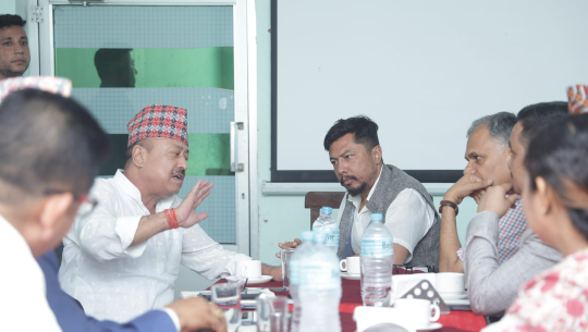 फाप्ला क्रिकेट रङ्गशाला निर्माण गर्न डिपीआर बन्दै, धनगढीमा खेलकुद मन्त्रीसँग छलफल